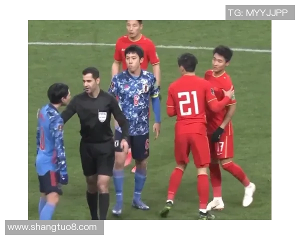 足球明星离谱穿搭大揭秘时尚与个性的碰撞引发热议