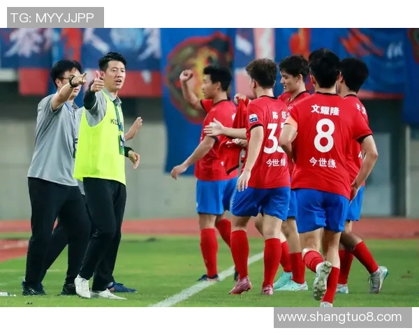 国庆假期足球明星齐聚点赞活动展现团结与激情